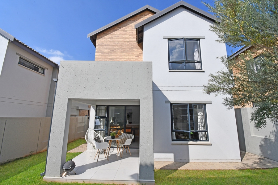 3 Bedroom Property for Sale in Broadacres Gauteng