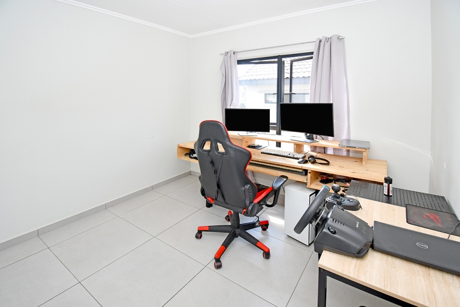 3 Bedroom Property for Sale in Broadacres Gauteng