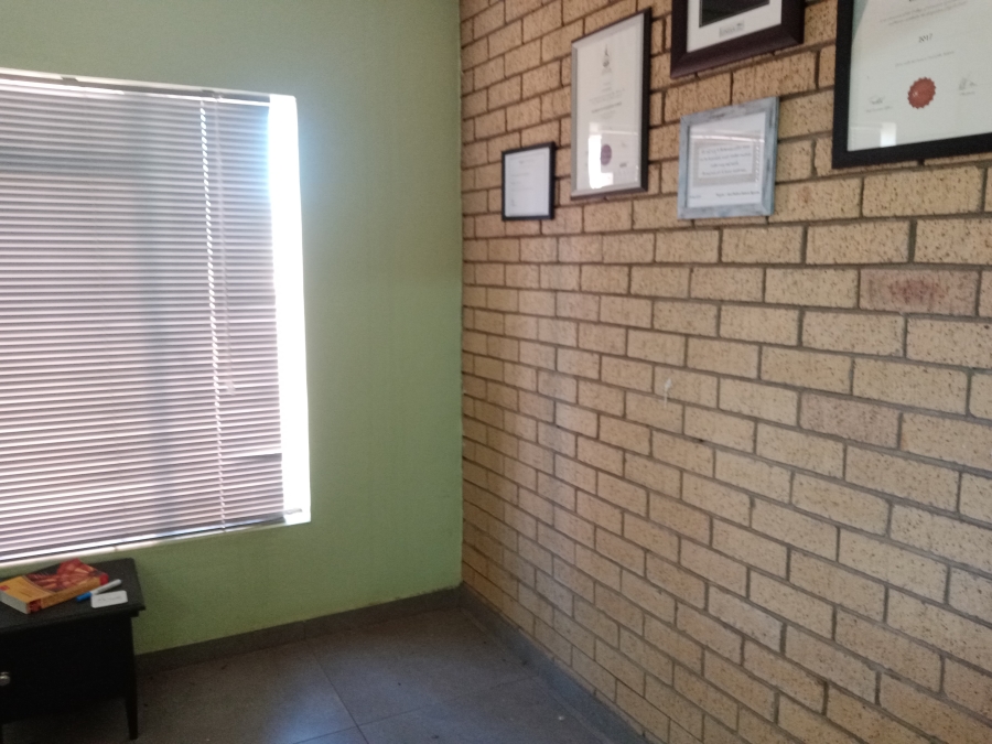 3 Bedroom Property for Sale in Bekkersdal Gauteng