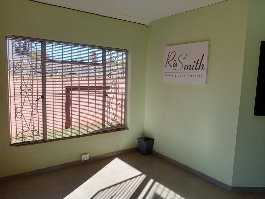3 Bedroom Property for Sale in Bekkersdal Gauteng