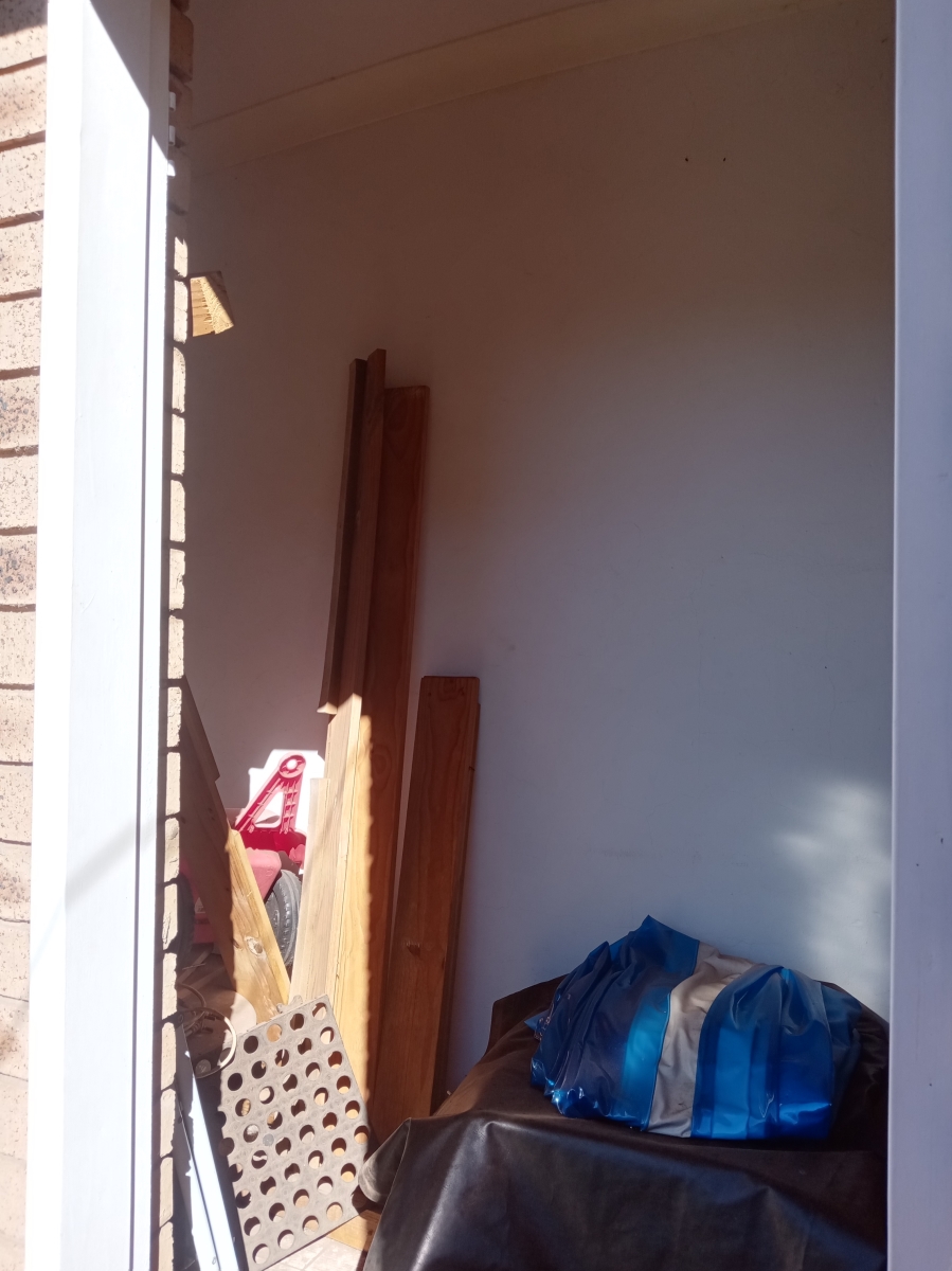 3 Bedroom Property for Sale in Bekkersdal Gauteng