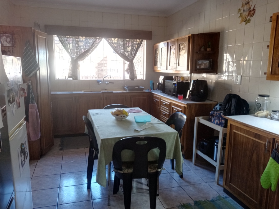 3 Bedroom Property for Sale in Bekkersdal Gauteng