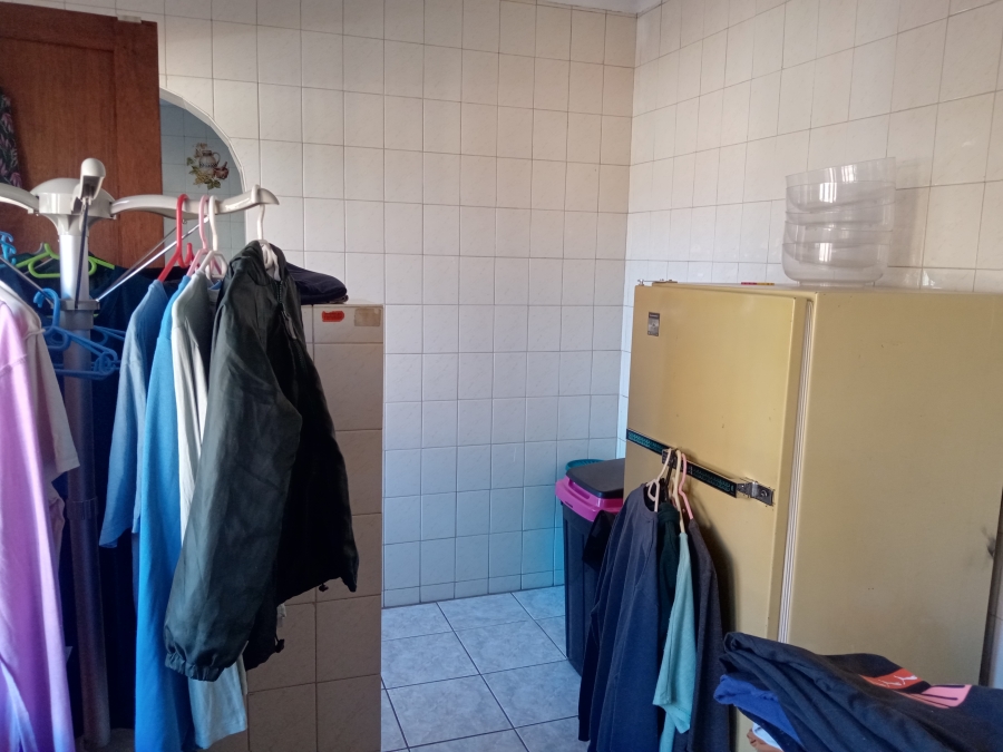 3 Bedroom Property for Sale in Bekkersdal Gauteng