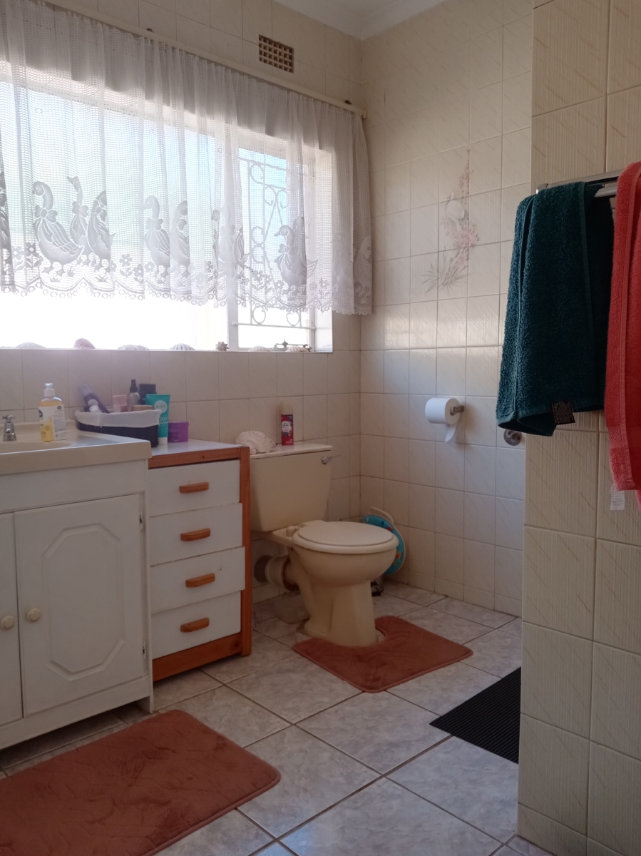 3 Bedroom Property for Sale in Bekkersdal Gauteng