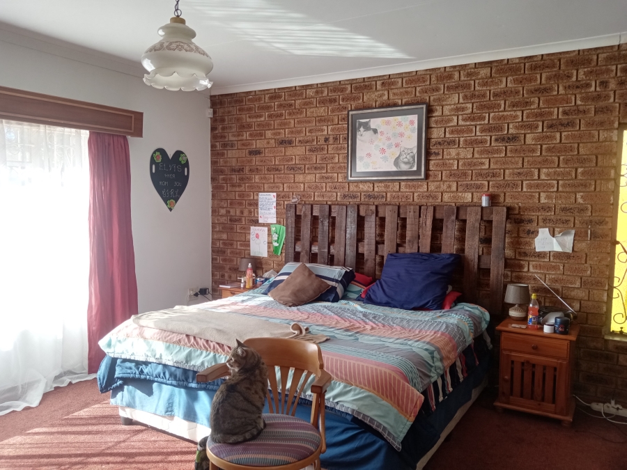 3 Bedroom Property for Sale in Bekkersdal Gauteng