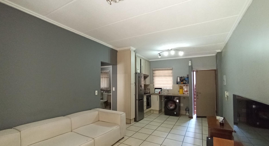 1 Bedroom Property for Sale in Beverley Gauteng