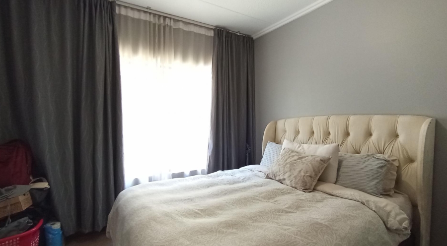 1 Bedroom Property for Sale in Beverley Gauteng