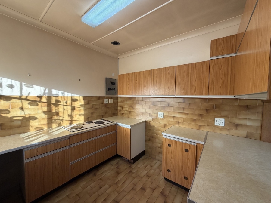 3 Bedroom Property for Sale in Queenswood Gauteng