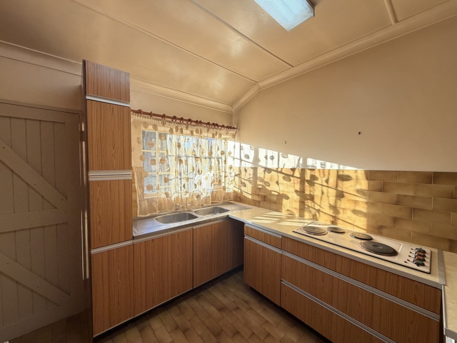 3 Bedroom Property for Sale in Queenswood Gauteng