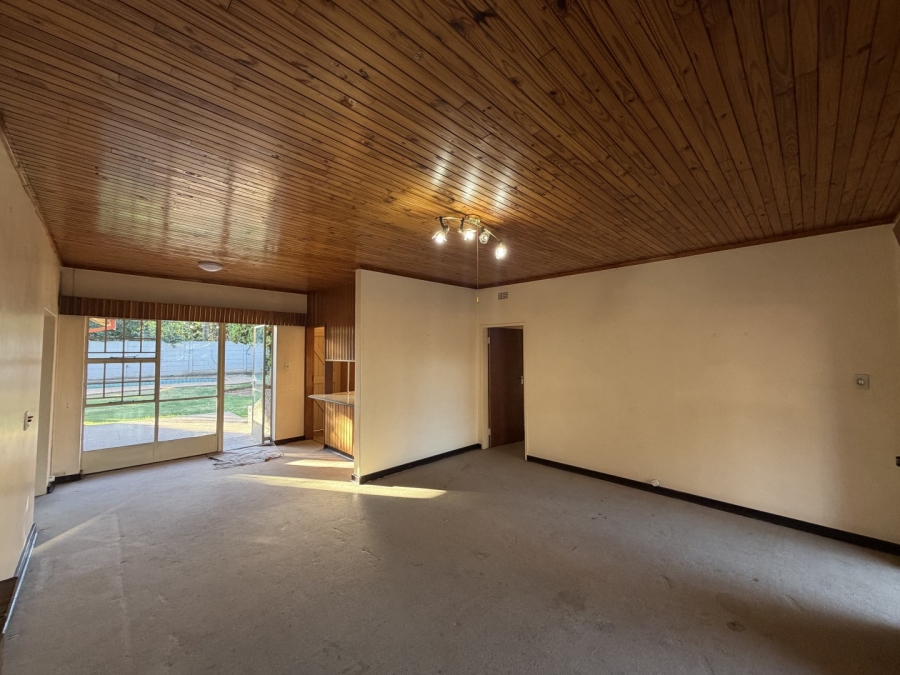 3 Bedroom Property for Sale in Queenswood Gauteng
