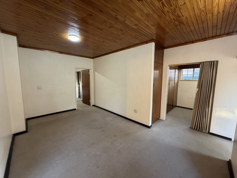 3 Bedroom Property for Sale in Queenswood Gauteng