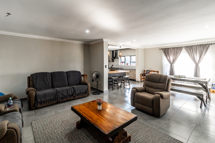 4 Bedroom Property for Sale in Rietfontein Gauteng