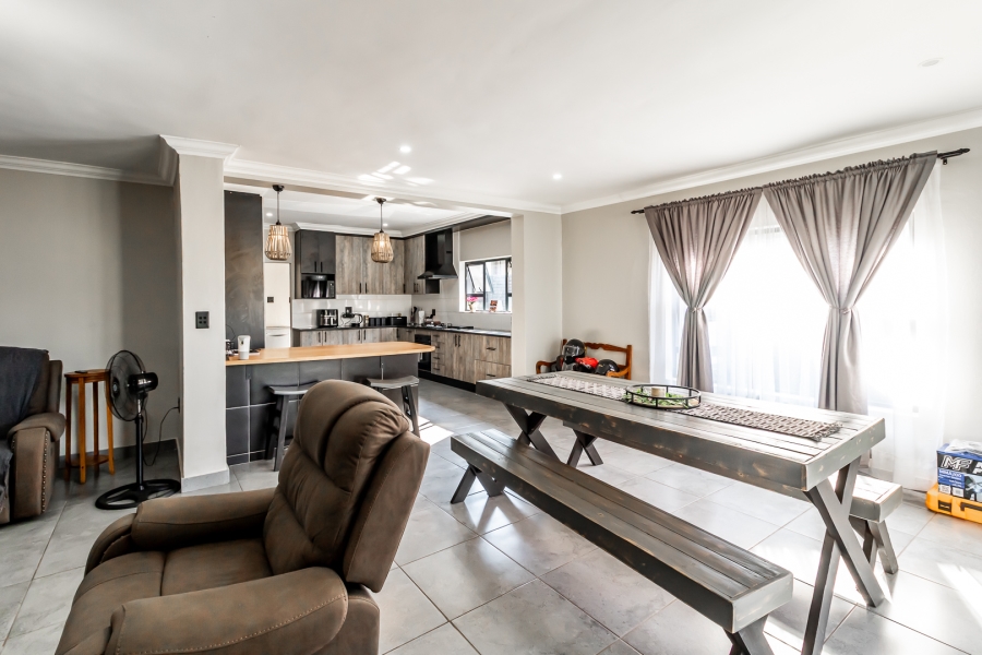 4 Bedroom Property for Sale in Rietfontein Gauteng