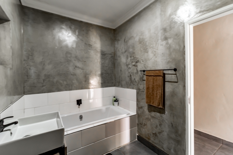 4 Bedroom Property for Sale in Rietfontein Gauteng