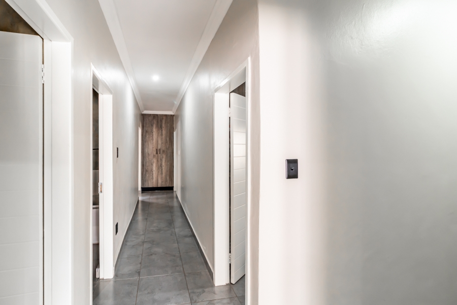 4 Bedroom Property for Sale in Rietfontein Gauteng