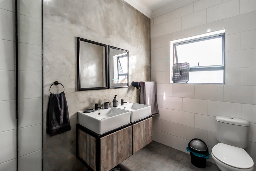 4 Bedroom Property for Sale in Rietfontein Gauteng