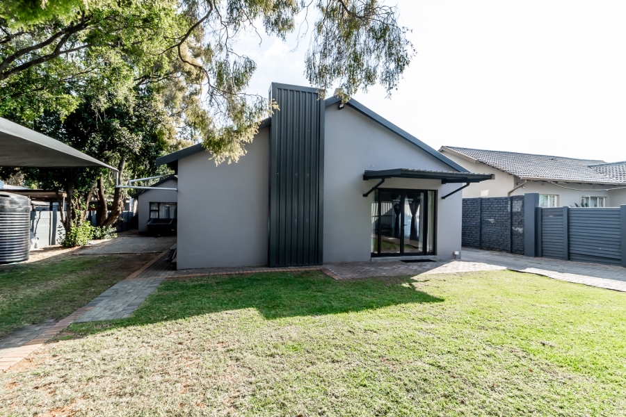 4 Bedroom Property for Sale in Rietfontein Gauteng