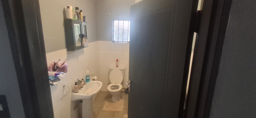 4 Bedroom Property for Sale in Rietfontein Gauteng