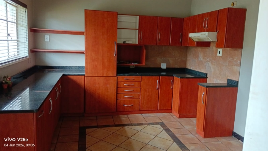 4 Bedroom Property for Sale in Strubenvale Gauteng