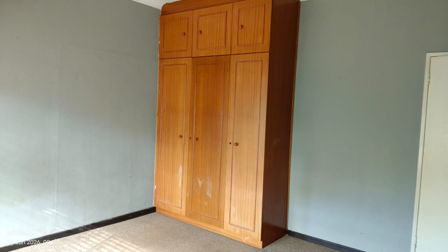 4 Bedroom Property for Sale in Strubenvale Gauteng
