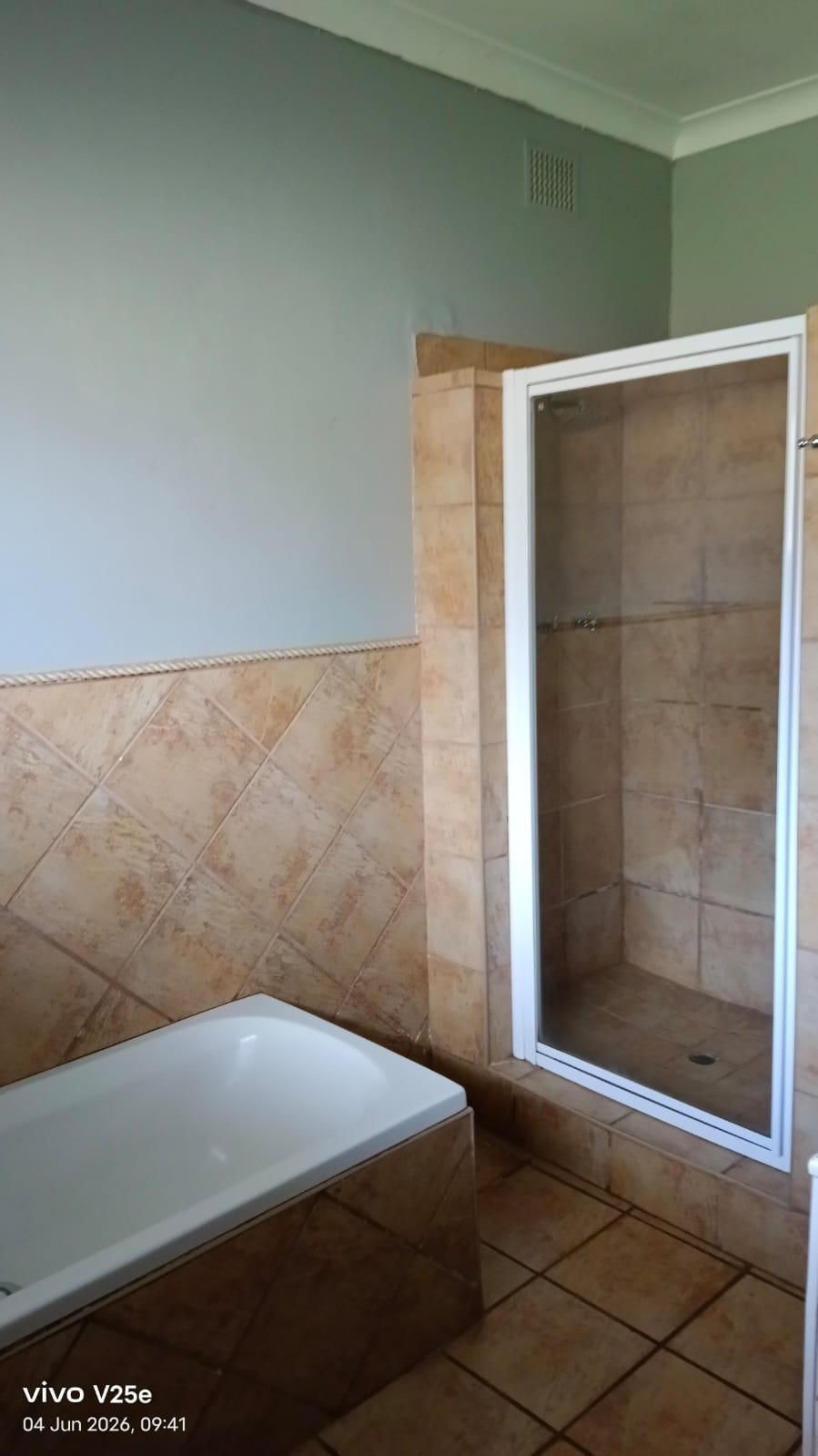 4 Bedroom Property for Sale in Strubenvale Gauteng