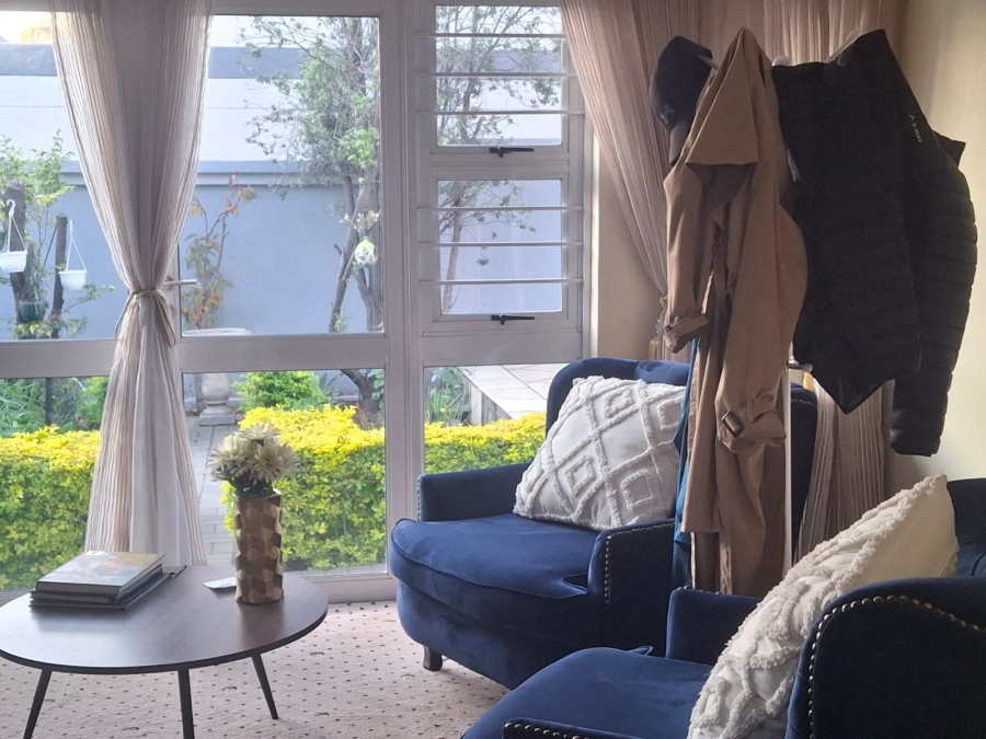 4 Bedroom Property for Sale in Greenstone Hill Gauteng