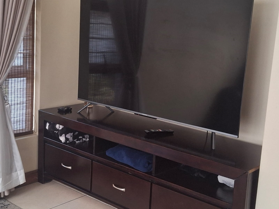 4 Bedroom Property for Sale in Greenstone Hill Gauteng