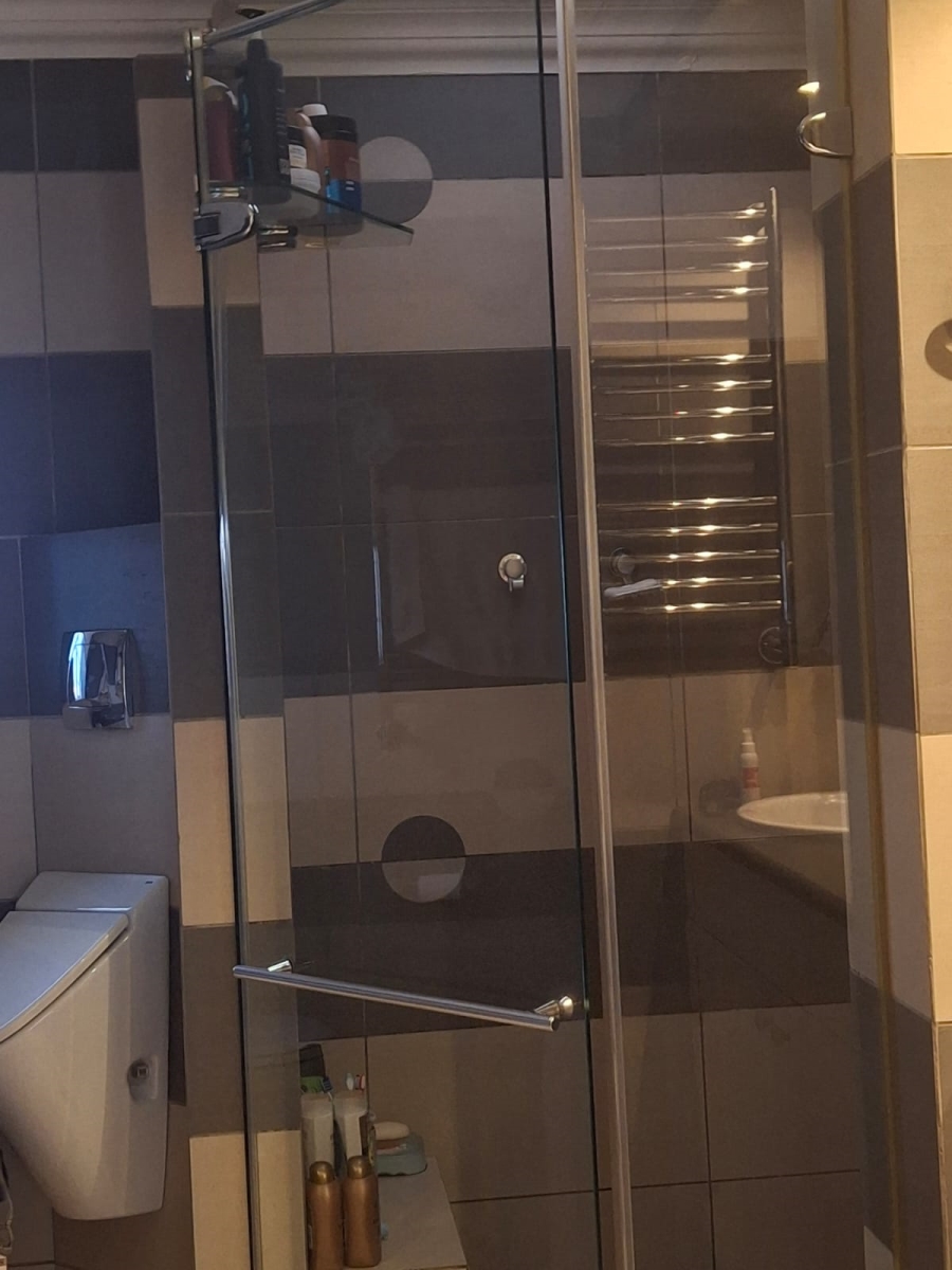 4 Bedroom Property for Sale in Greenstone Hill Gauteng