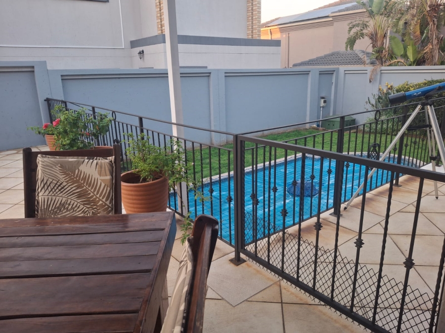 4 Bedroom Property for Sale in Greenstone Hill Gauteng