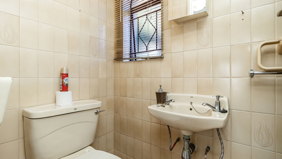2 Bedroom Property for Sale in Edleen Gauteng