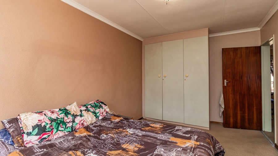 2 Bedroom Property for Sale in Edleen Gauteng
