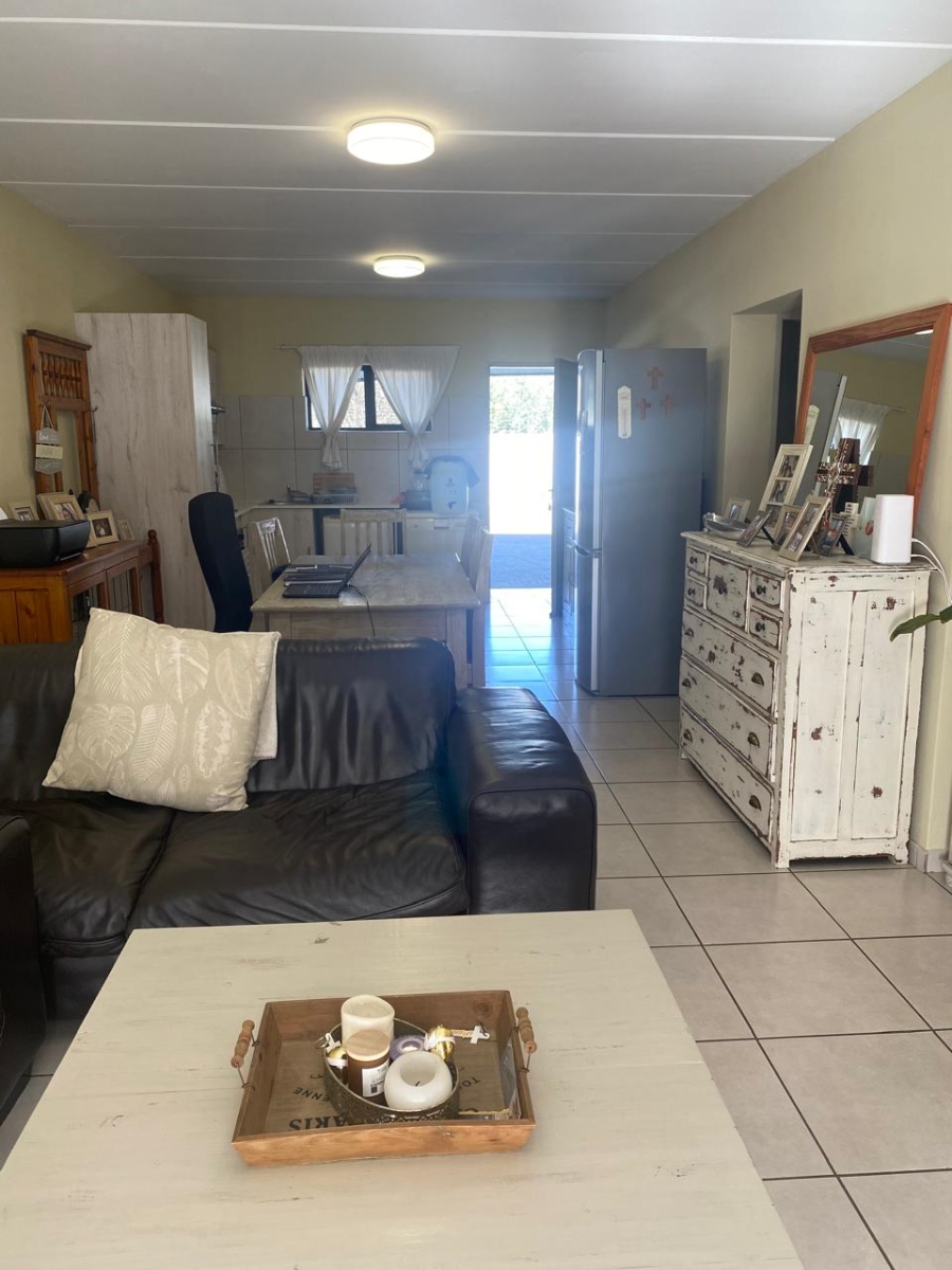 To Let 2 Bedroom Property for Rent in Brentwood Gauteng