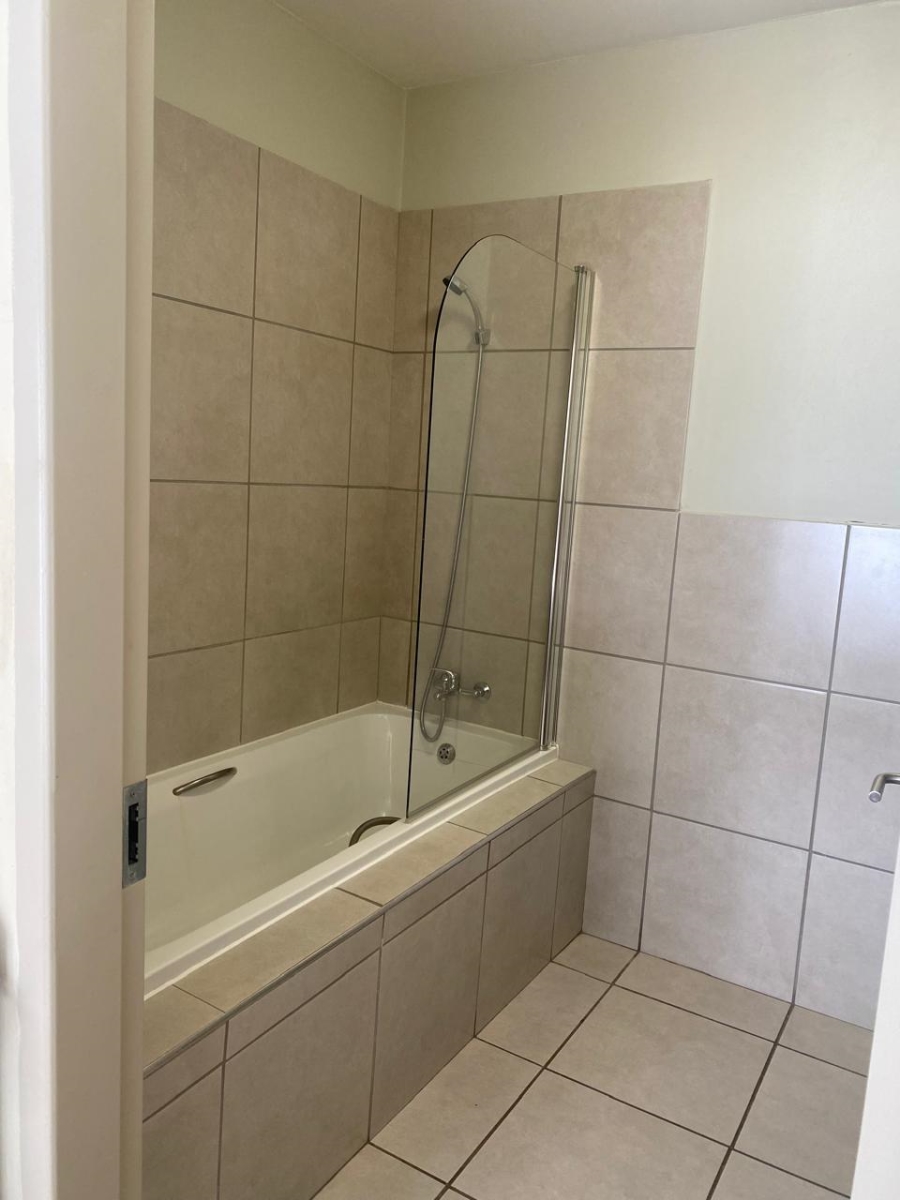 To Let 2 Bedroom Property for Rent in Brentwood Gauteng
