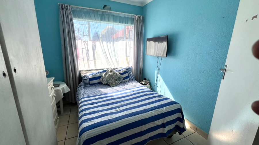 3 Bedroom Property for Sale in Crystal Park Gauteng