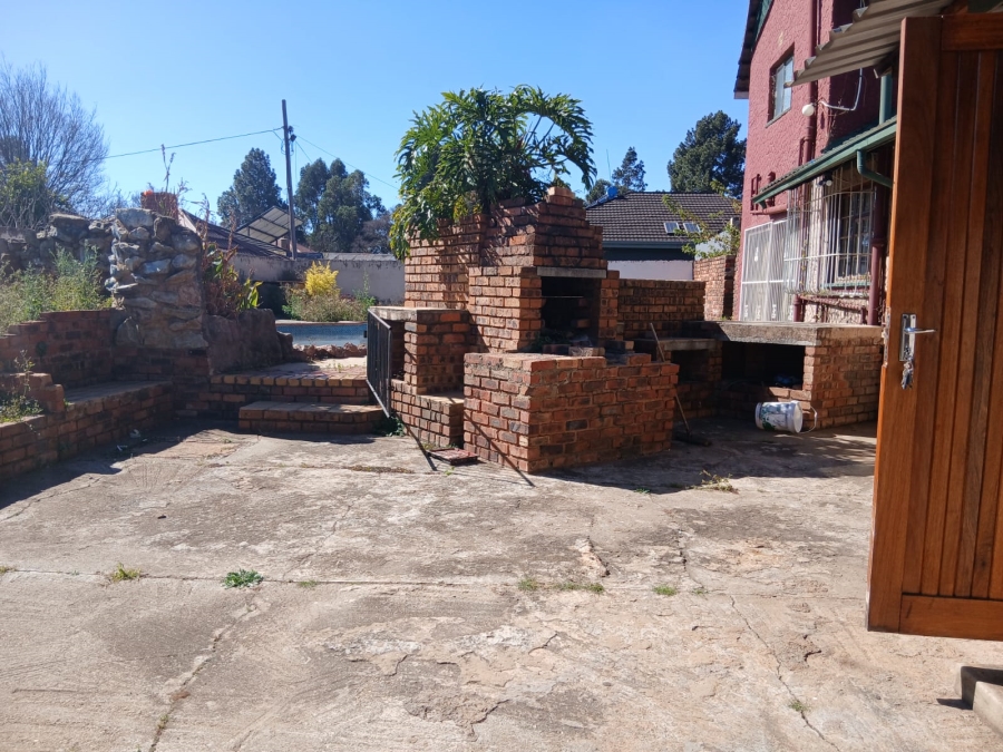 6 Bedroom Property for Sale in Brakpan Central Gauteng
