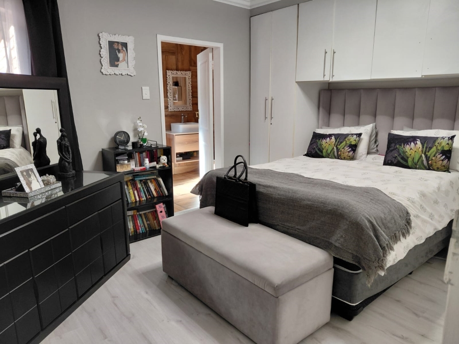 4 Bedroom Property for Sale in Benoni Central Gauteng