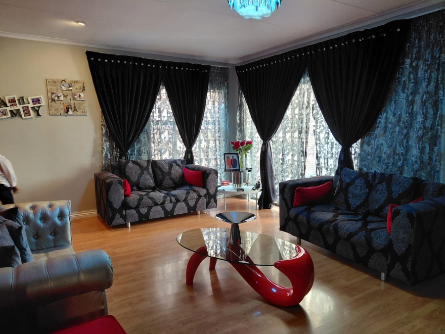 4 Bedroom Property for Sale in Benoni Central Gauteng
