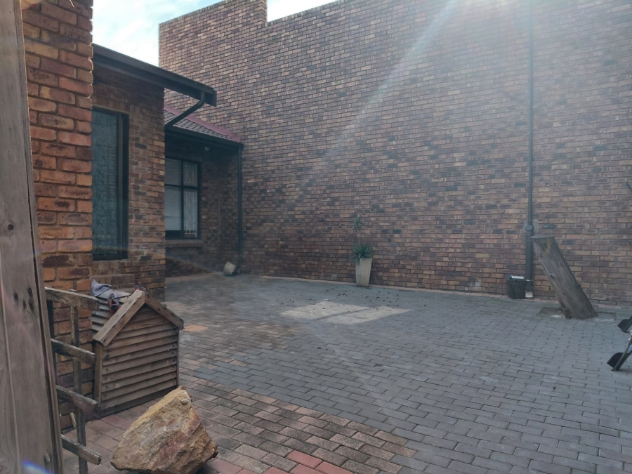 4 Bedroom Property for Sale in Benoni Central Gauteng
