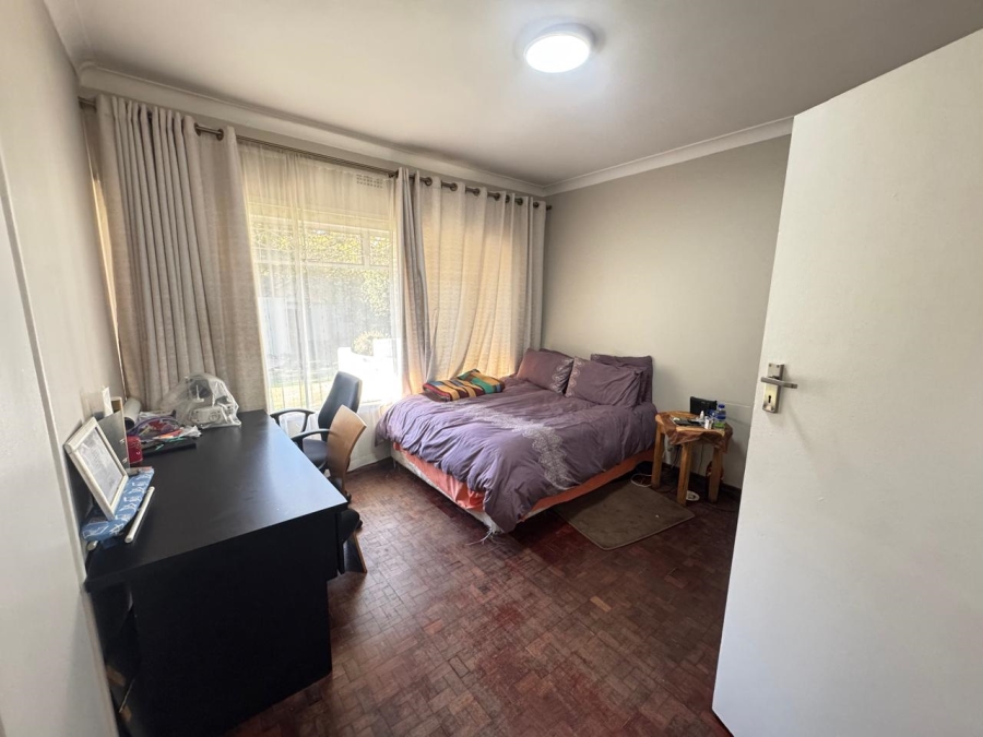 To Let 4 Bedroom Property for Rent in Waterkloof Ridge Gauteng