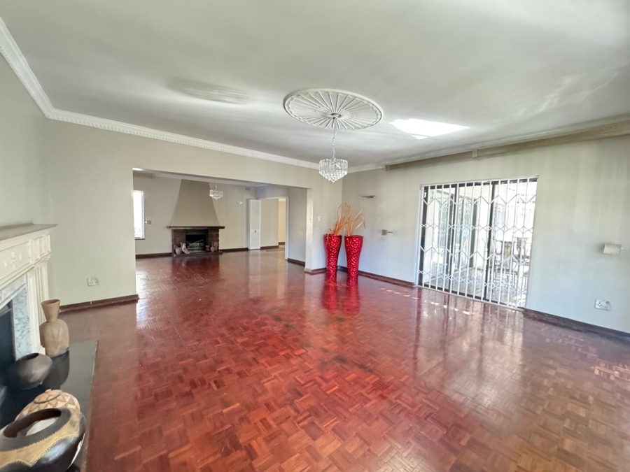 To Let 4 Bedroom Property for Rent in Waterkloof Ridge Gauteng