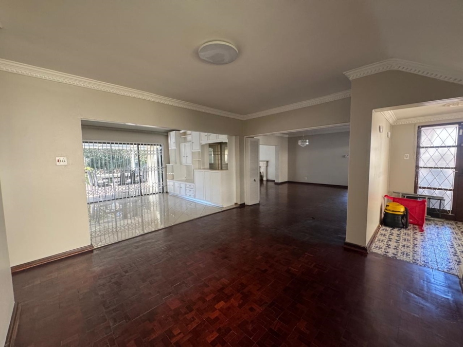 To Let 4 Bedroom Property for Rent in Waterkloof Ridge Gauteng