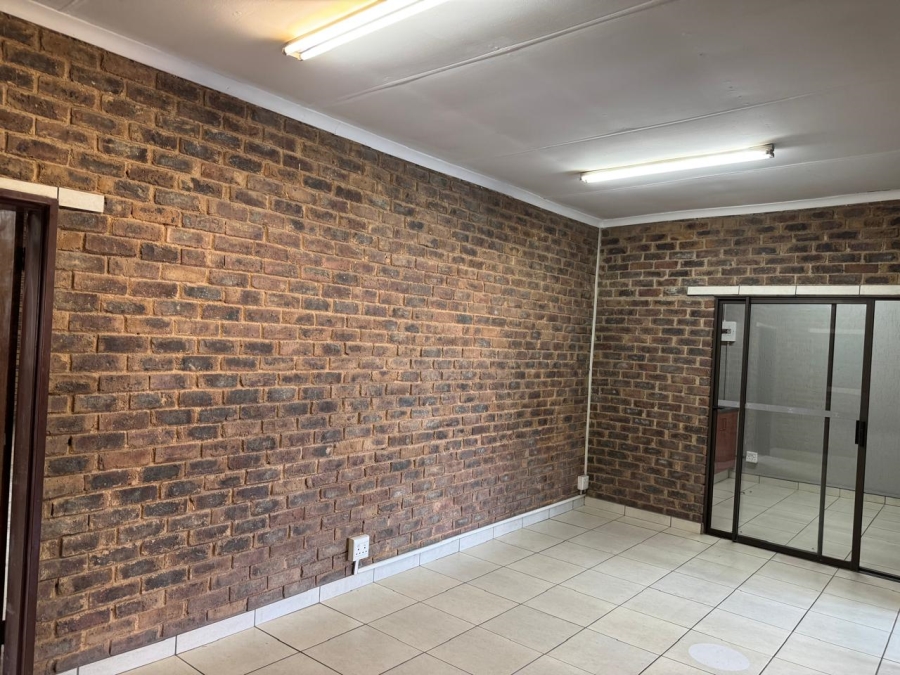 To Let Commercial Property for Rent in Benoni Central Gauteng