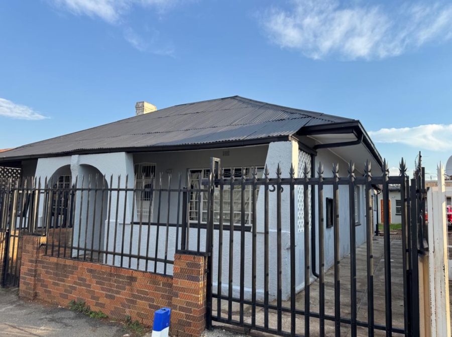 2 Bedroom Property for Sale in La Rochelle Gauteng