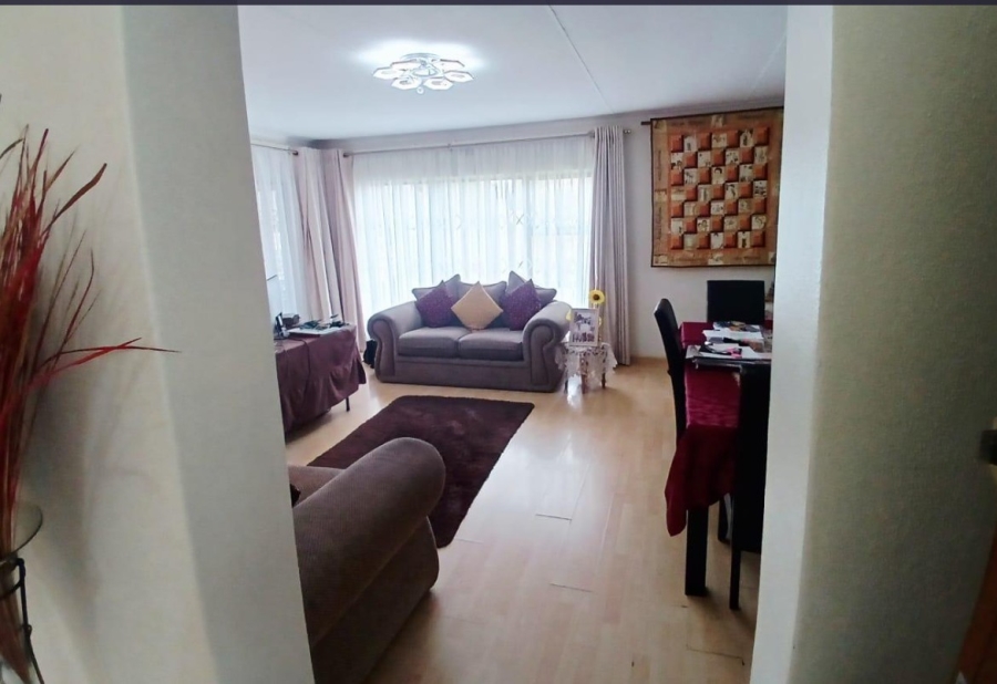 4 Bedroom Property for Sale in Ridgeway Gauteng