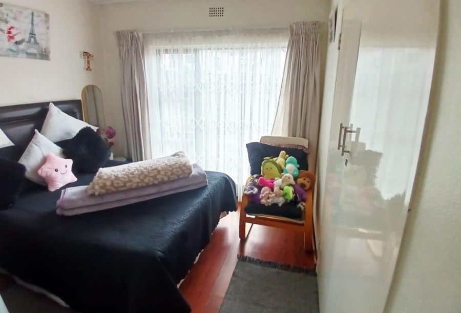 4 Bedroom Property for Sale in Ridgeway Gauteng