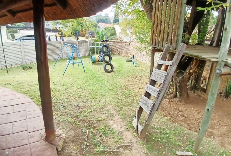 4 Bedroom Property for Sale in Ridgeway Gauteng