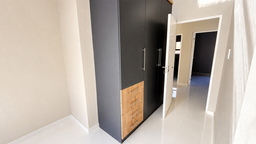 3 Bedroom Property for Sale in Annlin Gauteng