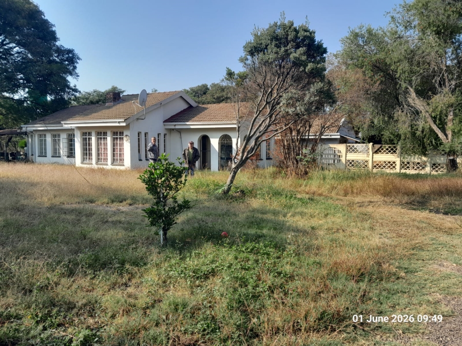 4 Bedroom Property for Sale in Onderstepoort Gauteng