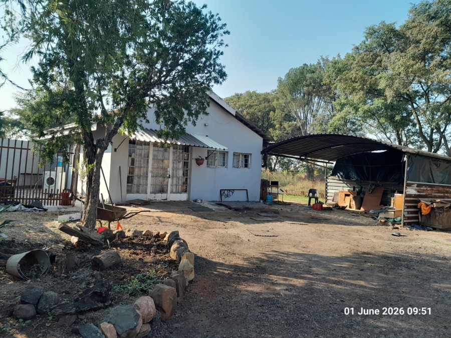 4 Bedroom Property for Sale in Onderstepoort Gauteng