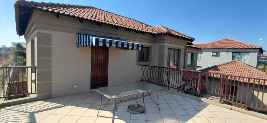 3 Bedroom Property for Sale in Sonneveld Gauteng